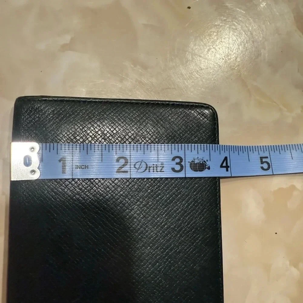💯 Authentic Louis Vuitton Taiga Leather Long Wallet (175)